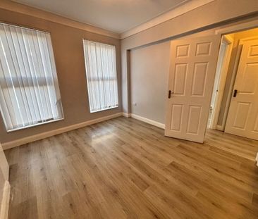 10a Market Place, Carrickfergus, BT38 7AW - Photo 1