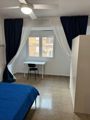 Avenida de la Pau, Xirivella, Valencian Community 46920 - Photo 1