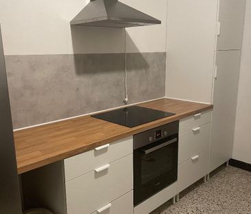 Location Appartement 5 pièces 85m² MEYLAN 38240 - Photo 4