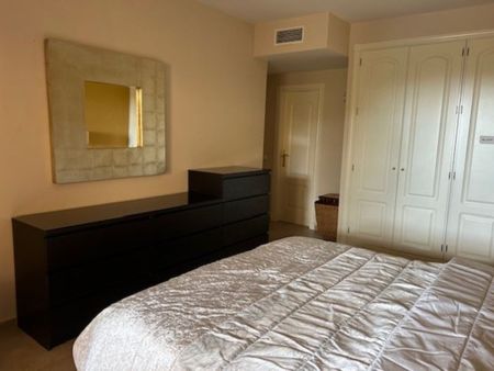 3 room luxury Apartment for rent in Marbella, Spain - Photo 3