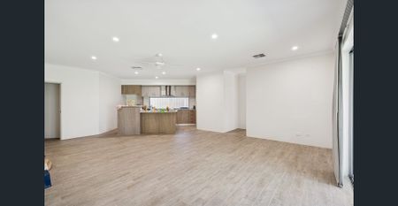 Spacious 4-Bedroom Family Home in Leeming - Photo 4