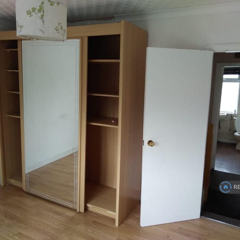 2 bedroom semi-detached house to rent - Photo 1