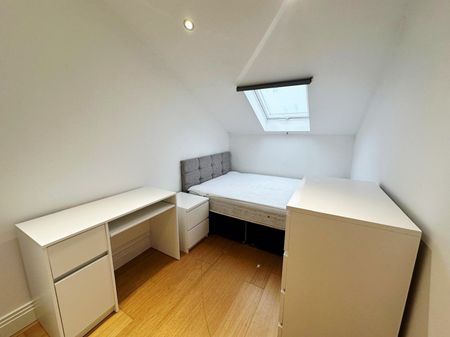 Sussex Way, N19 4HY, Archway - Photo 4