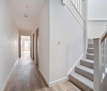 Trenance View, Newquay, TR7 - Photo 3