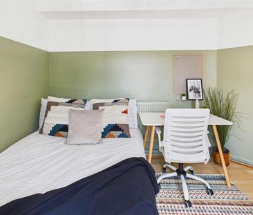 6 bedroom house of multiple occupation to rent - Photo 1