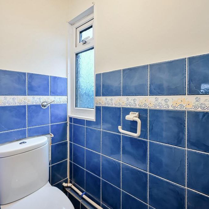 4 bedroom terraced house to rent - Photo 1