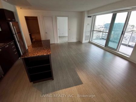 Vibe at Liberty Village Lofts , #1407 - Photo 5