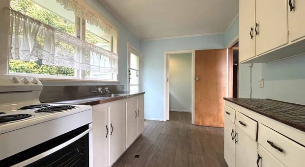 Peaceful Cul-de-Sac Living - Photo 1