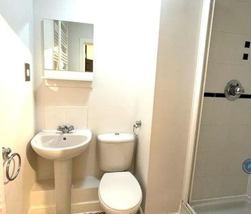 2 bedroom flat to rent - Photo 6