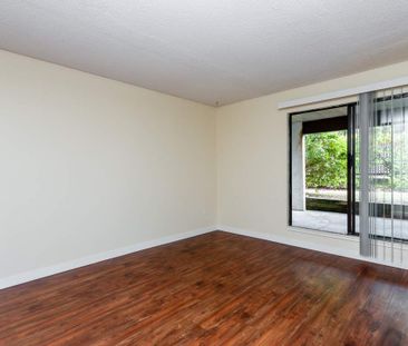Adelaide Apartments - Photo 2
