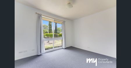 30 Popondetta Place, Glenfield, NSW 2167 - Photo 5