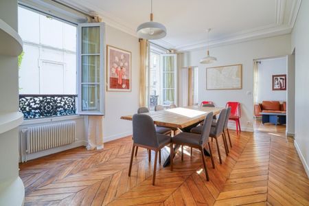 Charmant appartement rénové 4 chambres - Sèvres-Babylone - Photo 3