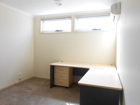 32 Mary Street, Clayton VIC 3168 - Townhouse For Rent | Domain - Photo 3