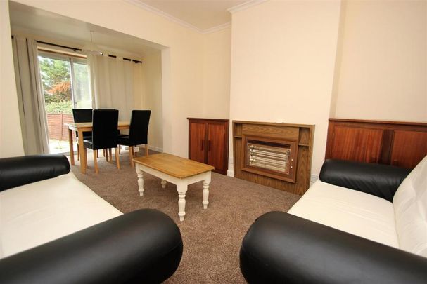 4 bedroom house to rent - Photo 1