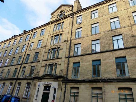 1 bedroom flat to rent - Photo 2
