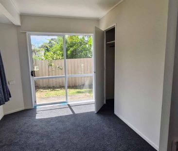 Sunny, warm, secure townhouse - just renovated - Photo 4