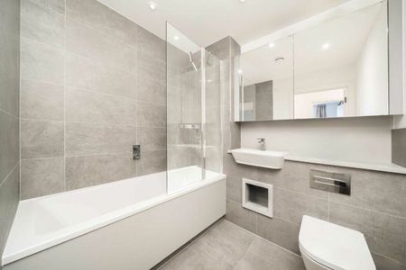 Hanbury Road, Acton, W3 - Photo 5