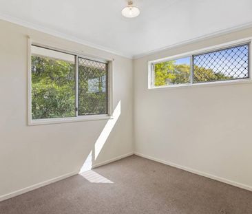 Two Bedroom Unit With Lock Up Garage! - Photo 2