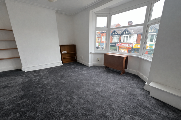 3 bedroom flat to rent - Photo 1