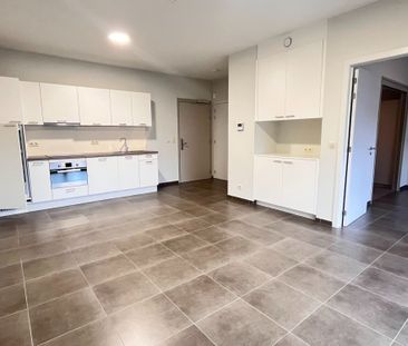 Gelijkvloerse assistentiewoning - serviceflat - gelegen in het cent... - Photo 2