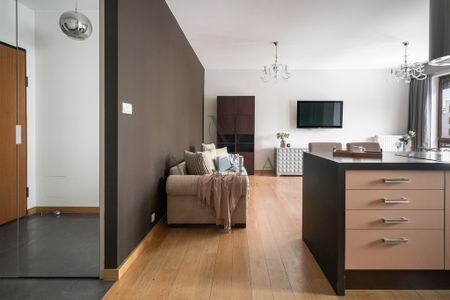 Warszawa, Wilanów, Miasteczko Wilanów, Sarmacka - Photo 3