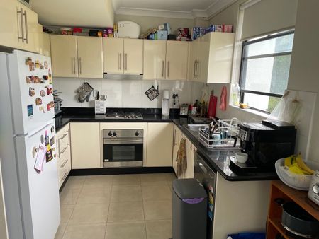 Beaconsfield - Photo 3