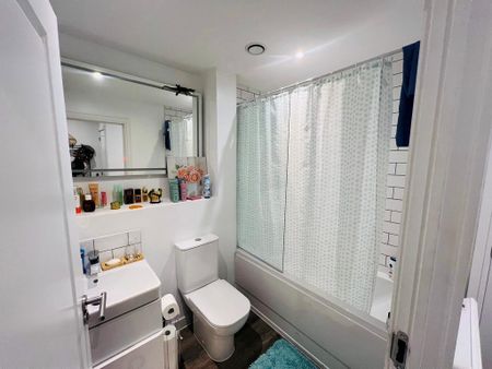 1 bedroom apartment to rent - Photo 2