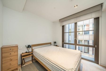 Bartholomew Close, Bart's Square, EC1A - Photo 3