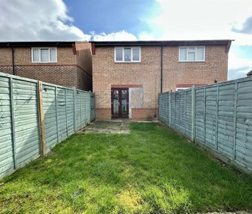 2 Bedroom House To Let - Photo 2