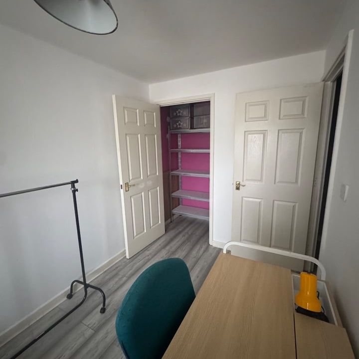 Room in a Shared House, Orange Grove, E11 - Photo 1
