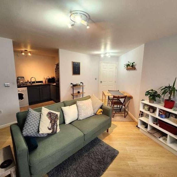 Ashwood Close, Oldbury, B69 - Photo 1