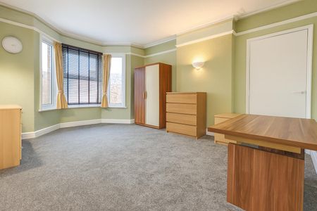 En-Suite Double Room To Let - High Wycombe - Photo 3