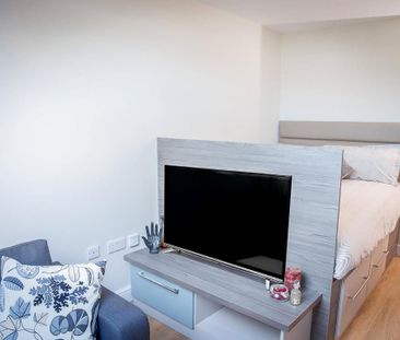 Studio to rent - Photo 2