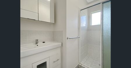 Comfortable Low‑Set Brick Home in Central Cranbrook – Available Now - Photo 2