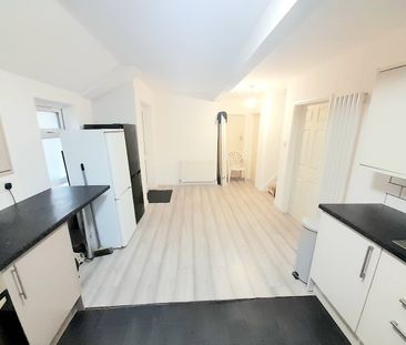 Room in a Shared House, Erith Road, LE2 - Photo 4