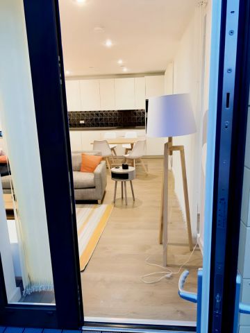 2 Bedroom 2 Bathroom - Photo 3