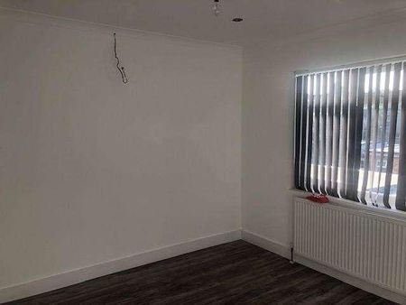 Wealdstone, HA3 - Photo 3