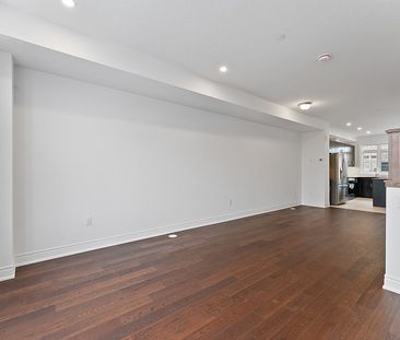 For Lease - 2140 Trafalgar Rd Road Unit# 47, Oakville, Ontario - Photo 1