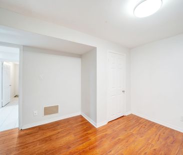 For Lease - 5 Claresholme Drive, Toronto, Ontario - Photo 6