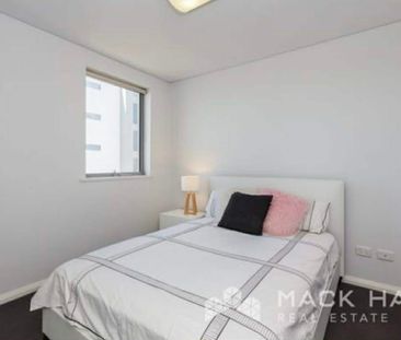 West Perth - Photo 3