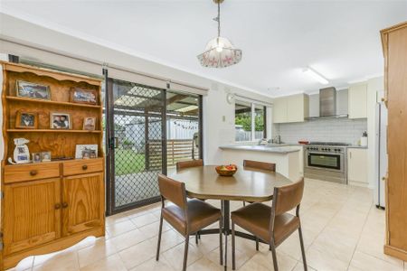 57 Fordholm Road, Hampton Park VIC - Photo 4
