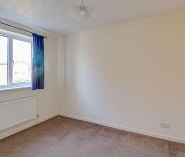 3 bedroom end of terrace house to rent - Photo 6