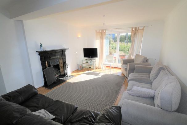 4 bedroom detached house to rent - Photo 1