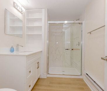 For Lease - 2289 Munn's Avenue, Oakville, Ontario - Photo 4