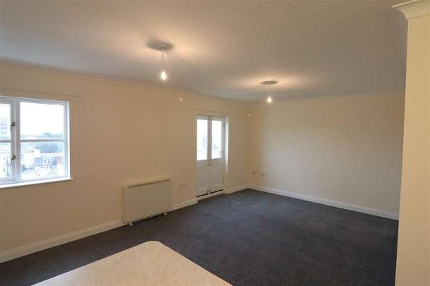 Royal Clarence Apts, EX34 - Photo 1