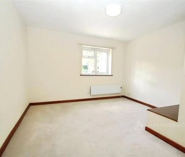 2 bedroom house to rent - Photo 1