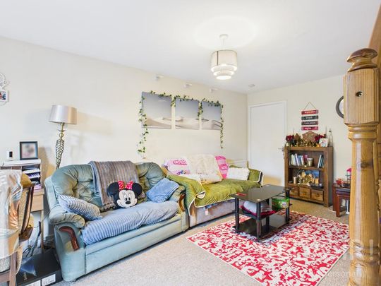 2 bedroom terraced house to rent - Photo 1