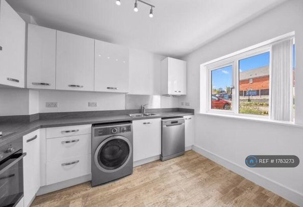 3 bedroom terraced house to rent - Photo 1