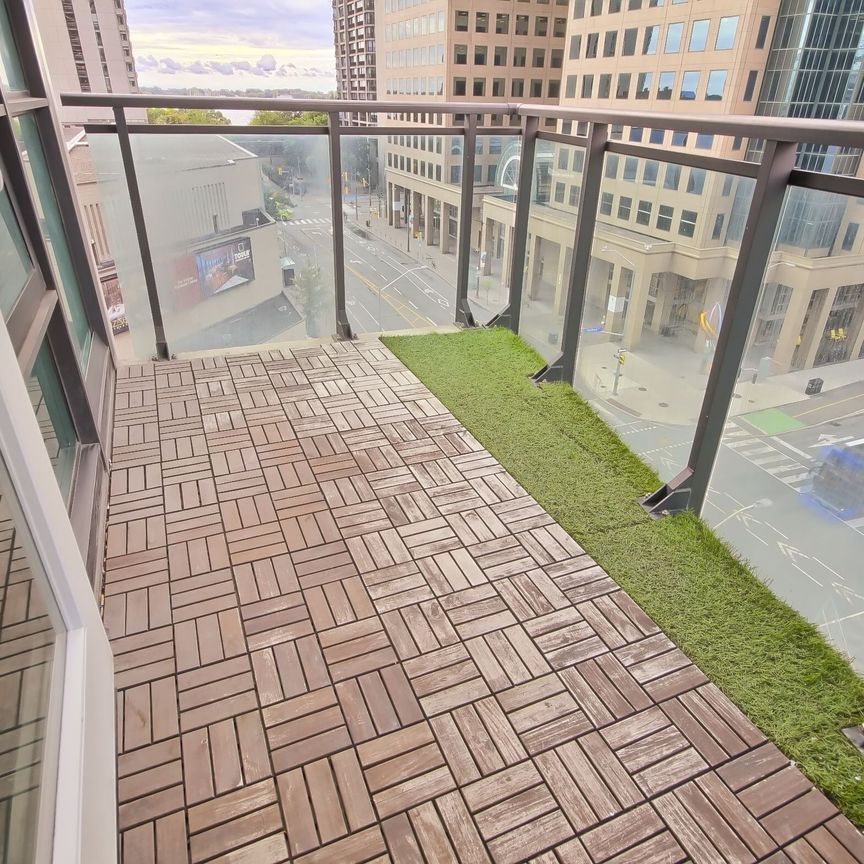 For Lease - 33 Bay Street Unit# 712, Toronto, Ontario - Photo 1
