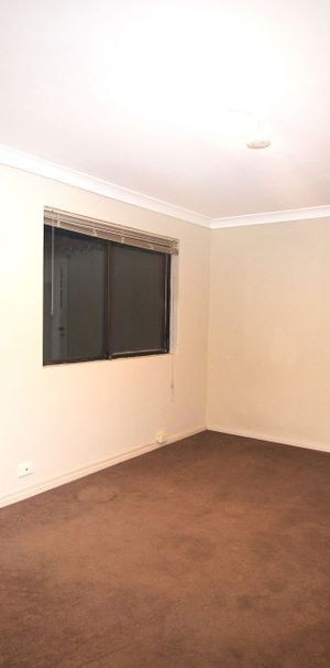 Well Positioned, One-Bedroom Unit - Photo 1